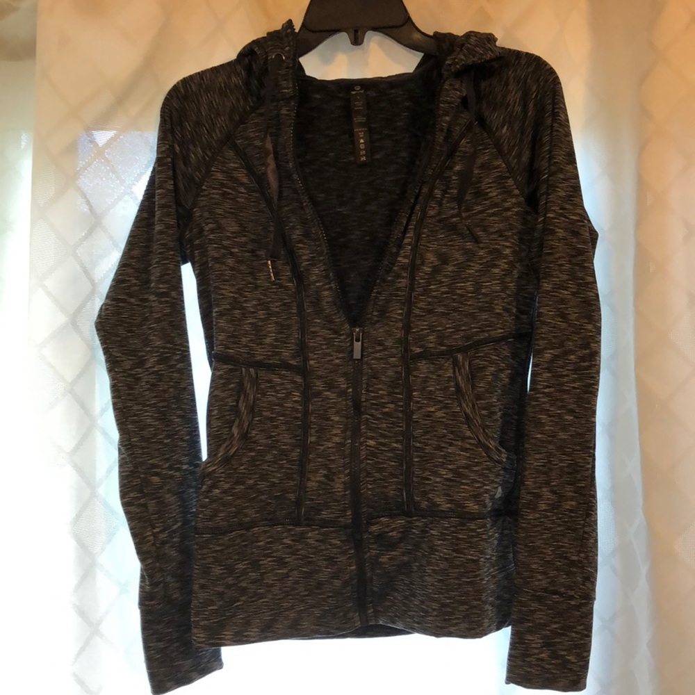 Zip up